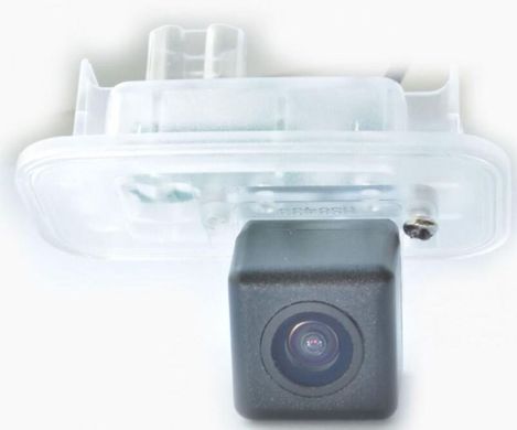 Камера заднего вида IL-Trade 1400 TOYOTA Camry V70 (2018-н.в.)