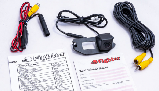 Камера заднего вида Fighter CS-HCCD+FM-34 Toyota